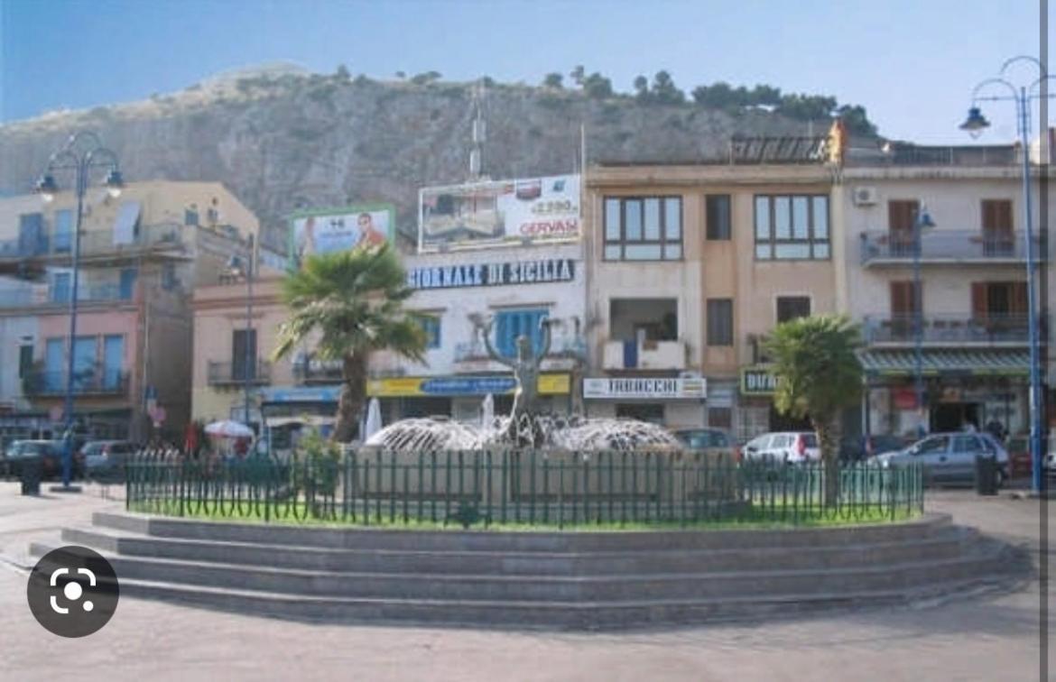 Ninni Mondello House Exterior foto