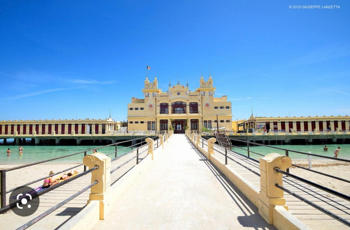 Ninni Mondello House Exterior foto